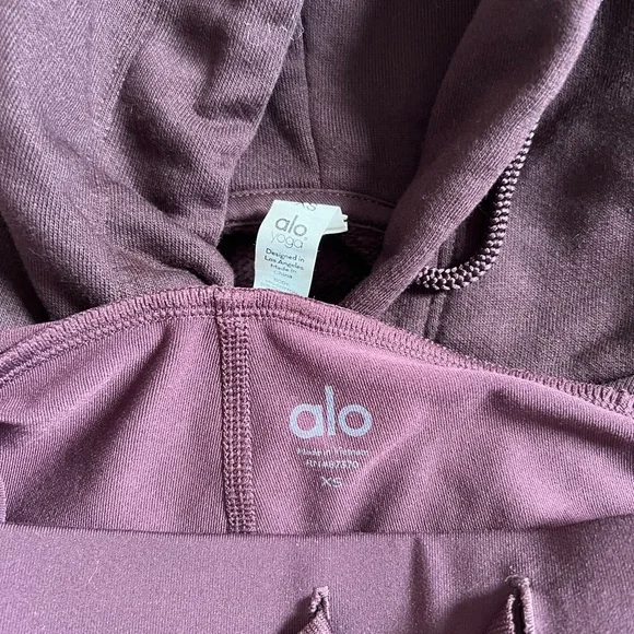 Alo Yoga set - Bae hoodie & 7/8 high waist legging - Picture 3 of 4